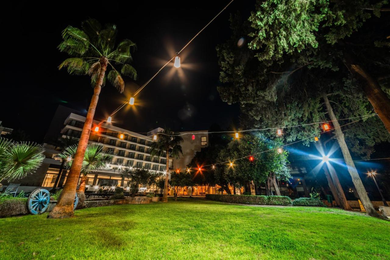 Hotel Pia Bella Cirénia Exterior foto